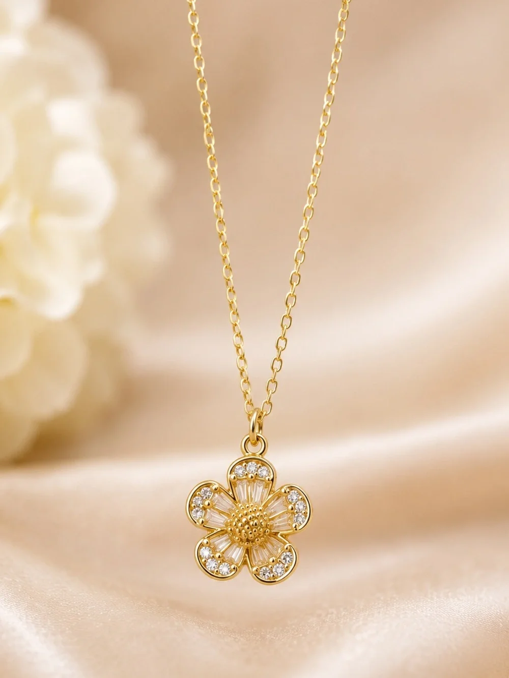 Kate Spade fleurette gold necklace.